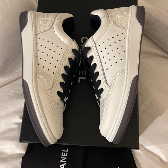 ‼️SOLD‼️ Chanel Logo Sneakers 36.5 - Picture 11 of 13